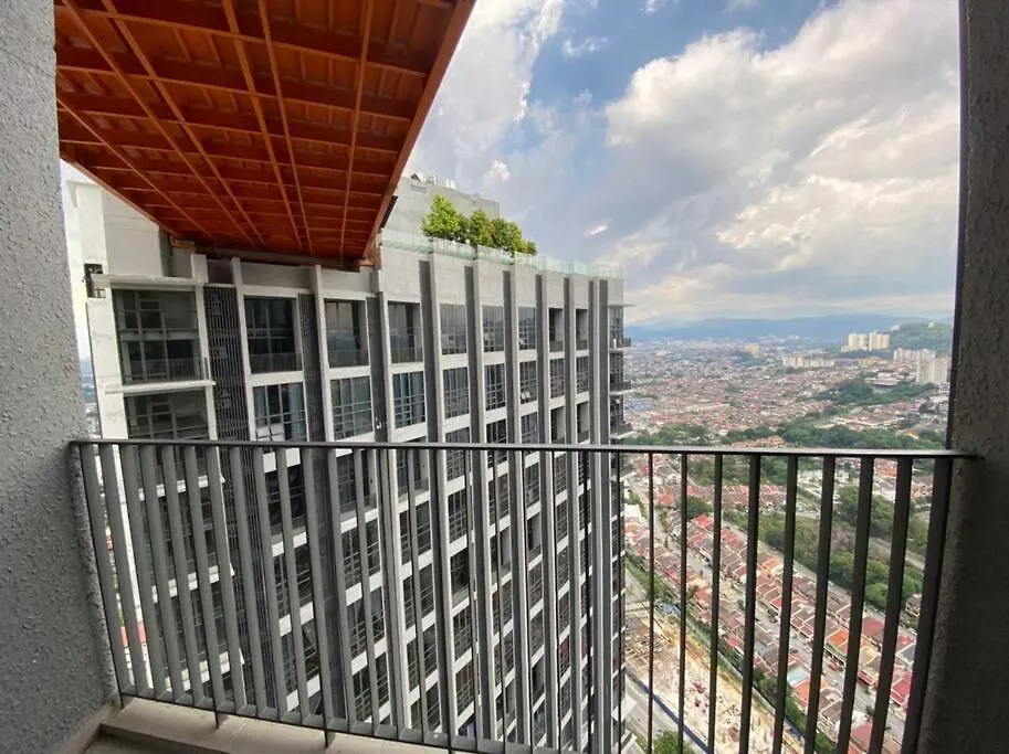 Kl Duplex With Balcony@Ekocheras Mrt Kuala Lumpur Malaysia