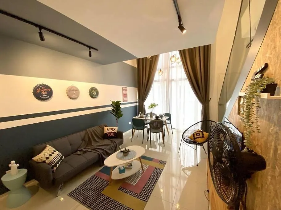 Kl Duplex With Balcony@Ekocheras Mrt Kuala Lumpur 0*,  Malaysia