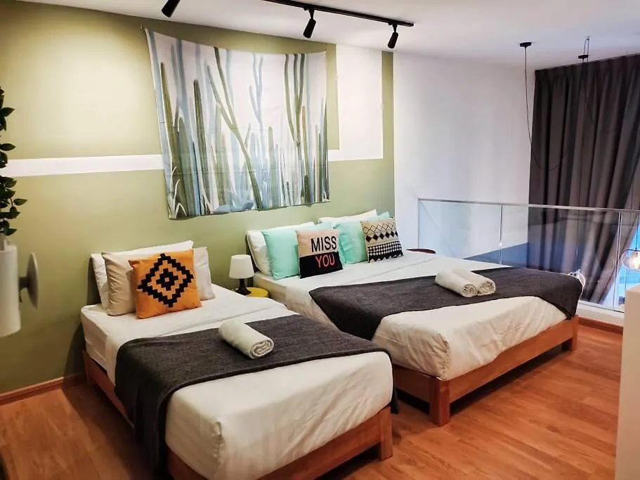 Kl Duplex With Balcony@Ekocheras Mrt Kuala Lumpur