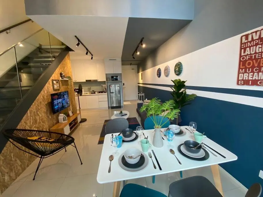 Holiday home Kl Duplex With Balcony@Ekocheras Mrt Kuala Lumpur